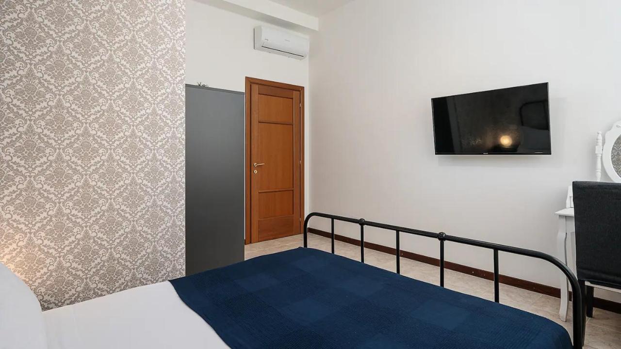Blue City Paradise - Renovated Apt In Center Milan Apartment ภายนอก รูปภาพ