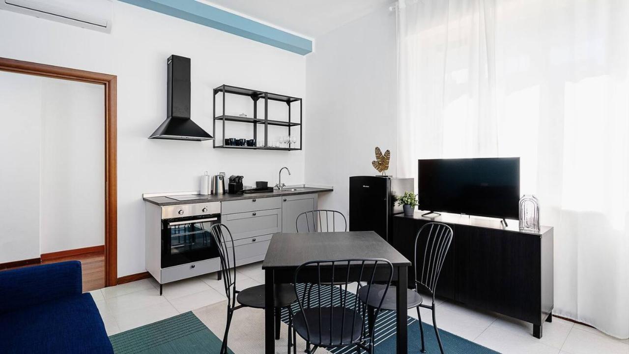 Blue City Paradise - Renovated Apt In Center Milan Apartment ภายนอก รูปภาพ